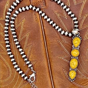 BOUTIQUE Navaho style beaded yellow faux stone necklace